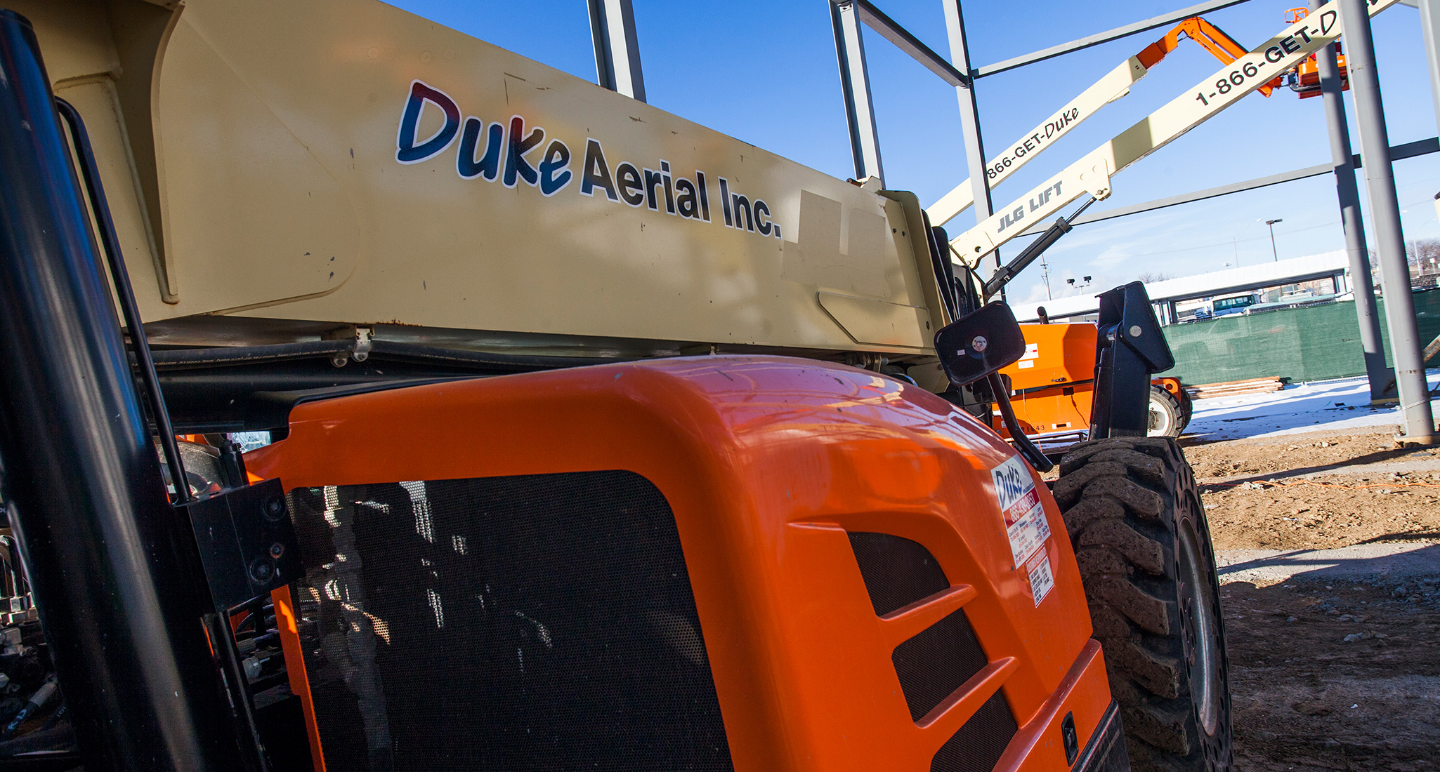 home_img01 Equipment Rental Lift Rental